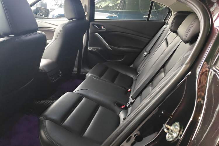 Used Mazda Atenza 2018 2.5L Blue Sky Sport Edition China VI compliant Left Rear Seat