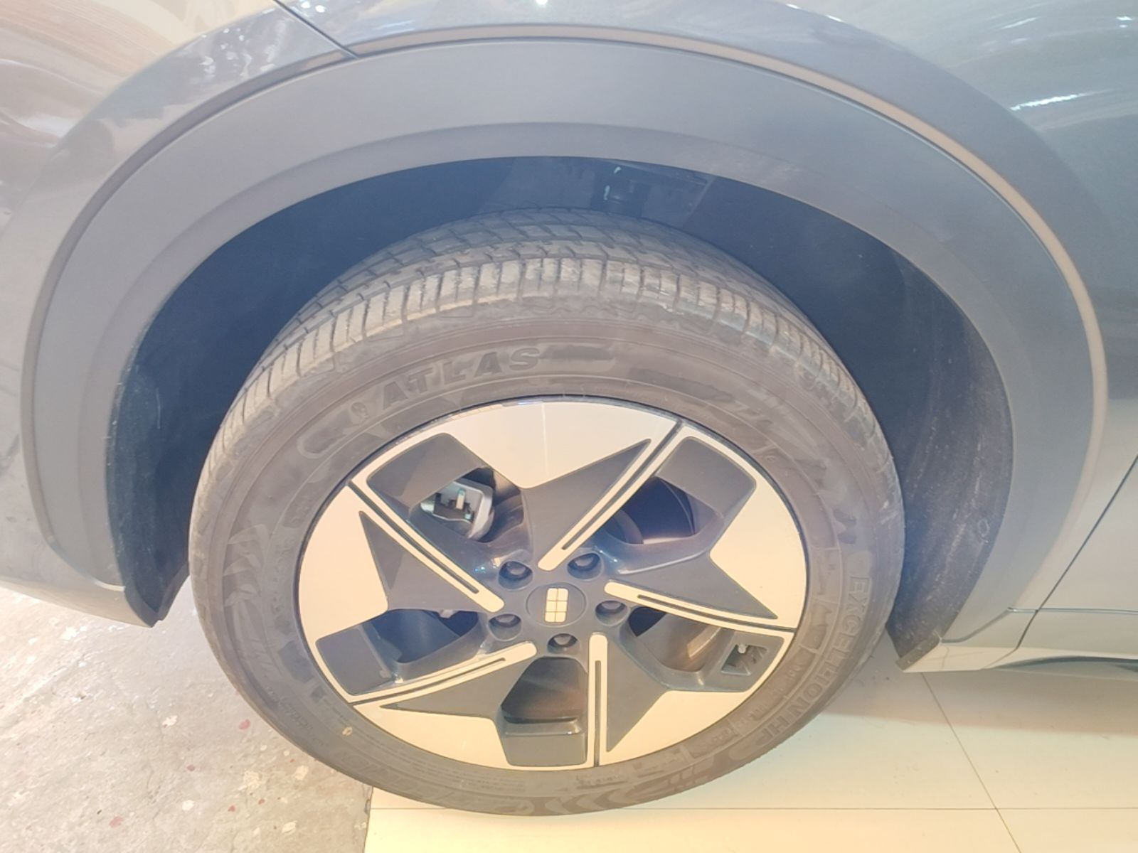 Geely Galaxy E5 2026 Model 610km Exploration+ Edition — снимка 10
