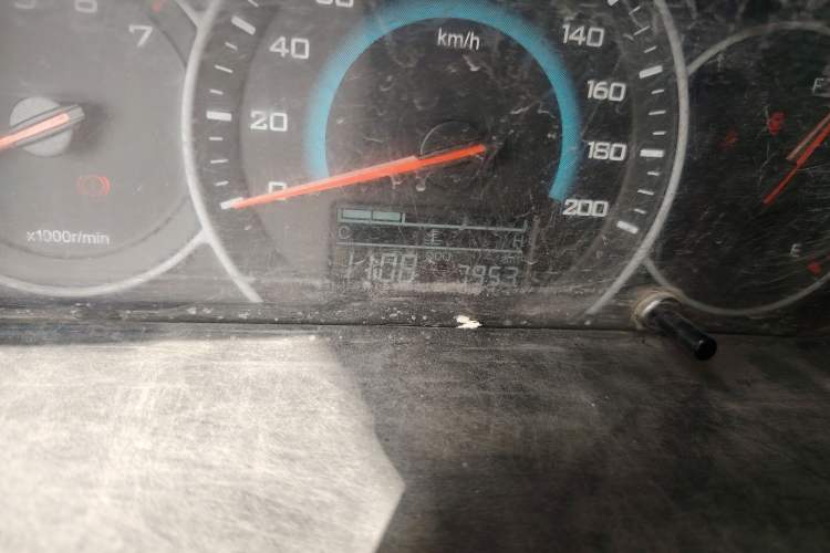 Used Wuling Rongguang V 2018 1.5L Standard Version
