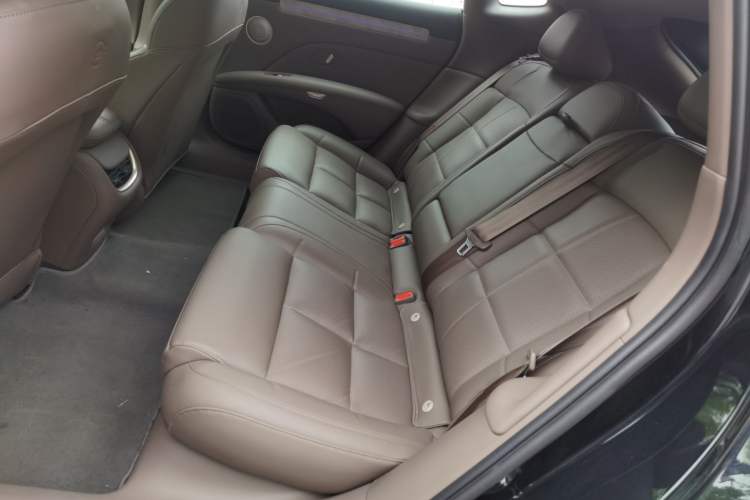 Used IM L6 2025 Ultra Model Left Rear Seat