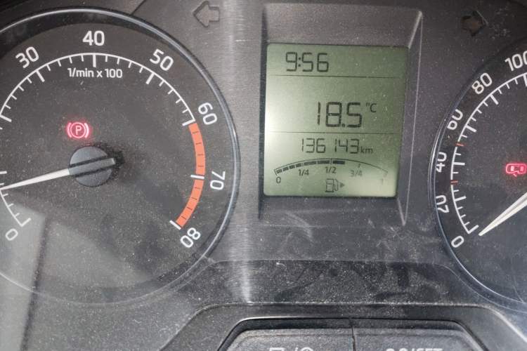 Used Skoda Rapid 2013 1.6L Manual Smart Selection Model
