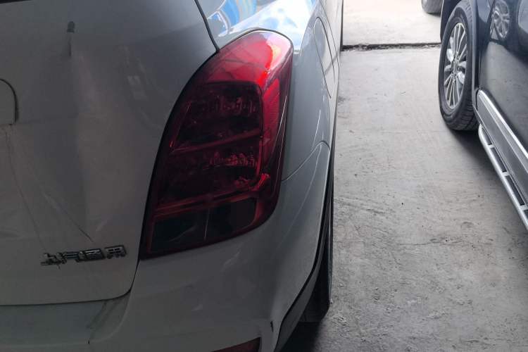 Used Chevrolet Trax 2018 330T Automatic Two-Wheel Drive Elite Model
