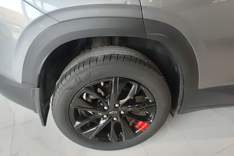 Used Chevrolet Trax 2019 Redline 325T Automatic Fun Edition China VI Standard Exterior 2