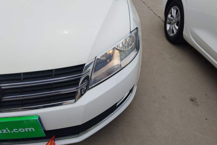 Used Volkswagen Lavida 2013 1.4TSI DSG Comfort Edition Left Front Headlight