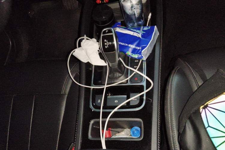 Used BYD Song MAX 2021 Upgraded Model 1.5T Automatic Luxury 7-Seater Gear Lever