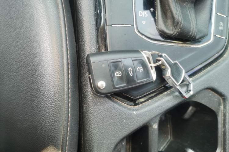 Used Volkswagen Tharu 2021 280TSI Two-Wheel Drive Comfort Edition