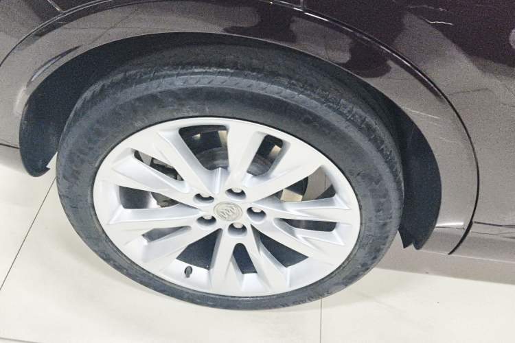 Used Buick Envision 2020 Encore S 652T All-Wheel-Drive Avenir