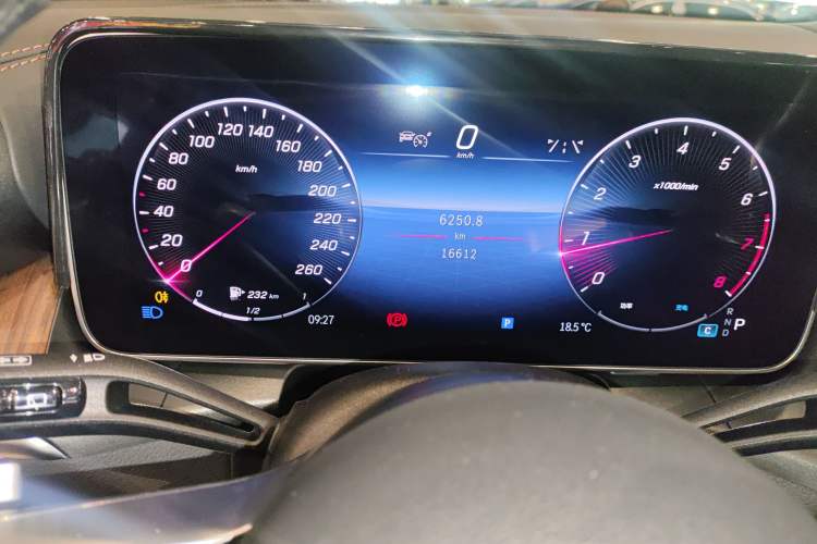 Used Mercedes-Benz GLC 2024 Refreshed GLC 300 L 4MATIC Dynamic Version 5 Seats
