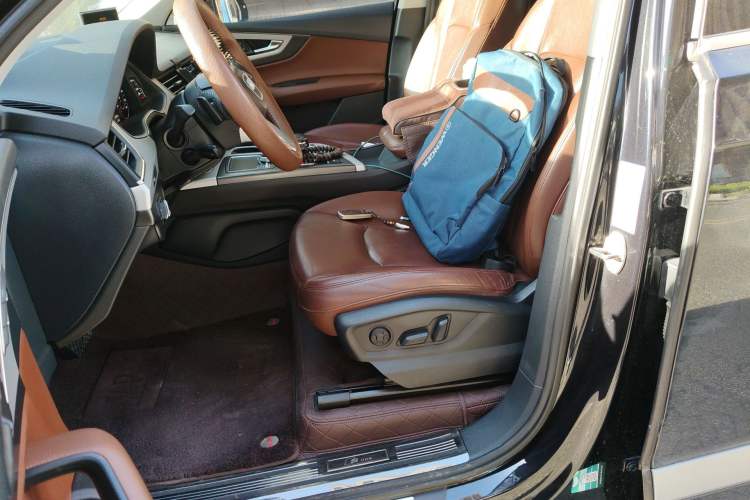 Used Audi Q7 2019 45 TFSI Comfort Model