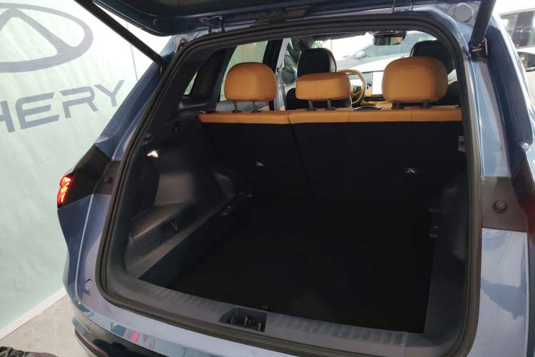 Used Geely Galaxy Galaxy Xingjian 7 EM-i 2025 120km Flagship Edition
