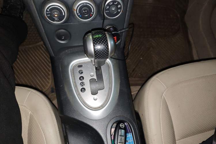 Used Nissan Qashqai 2008 20X LE CVT 2WD Gear Lever