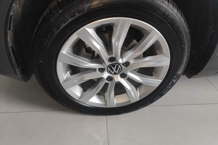 Used Volkswagen T-ROC 2022 280TSI DSG Two-Wheel Drive Elite PLUS