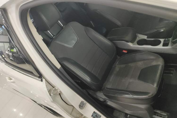 Used Ford Kuga 2013 1.6L GTDi Two-Wheel-Drive Trend Model
