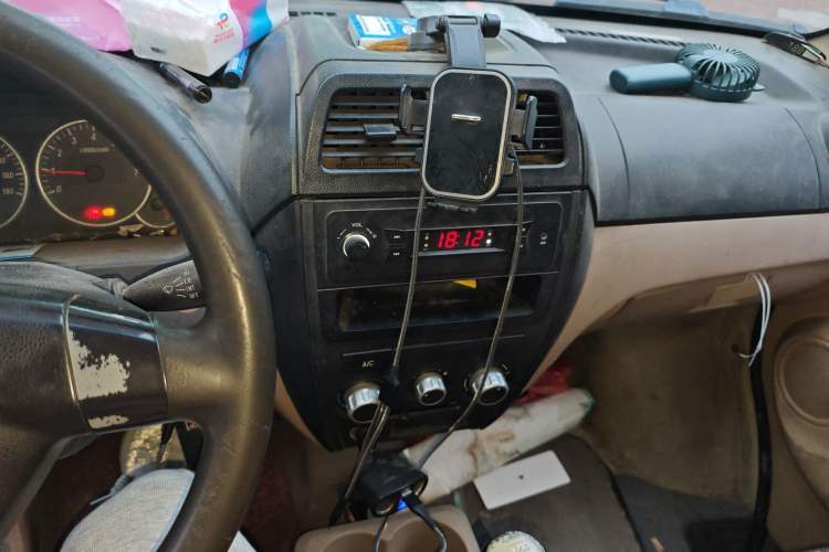 Used Dongfeng Xiaokang C37 2018 1.5L Premium II DK15 Audio And AC Panel