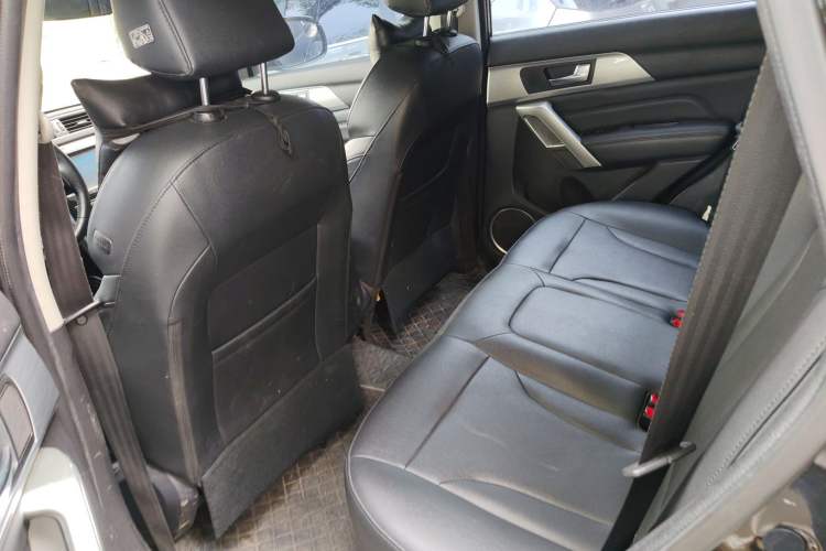 Used Haval H2 2017 Red-Label 1.5T Automatic Two-Wheel Drive Luxury Model Left Rear Seat