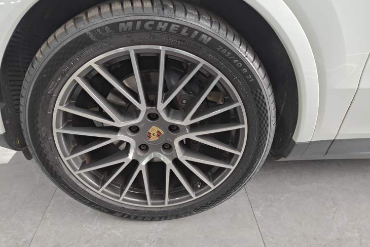 Used Porsche Cayenne 2023 Cayenne 3.0T Platinum Edition