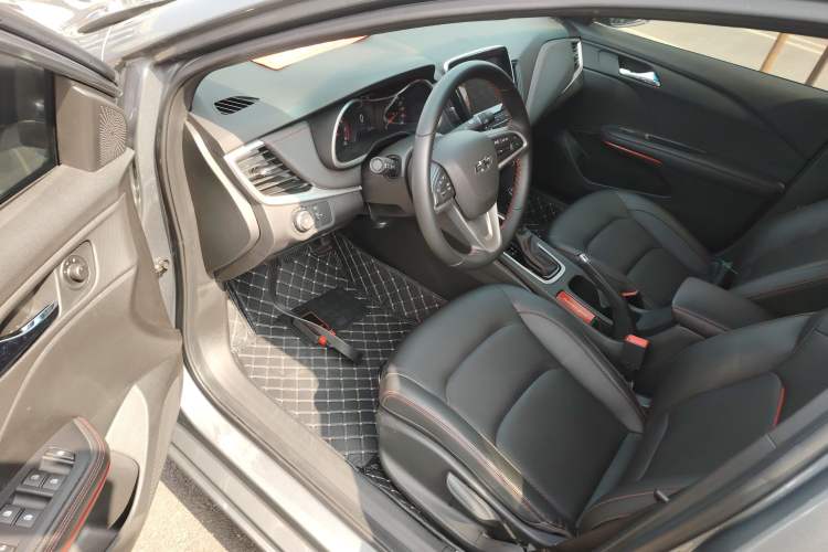 Used Chevrolet Monza 2019 RS 330T Automatic Comfort Edition China VI Standard