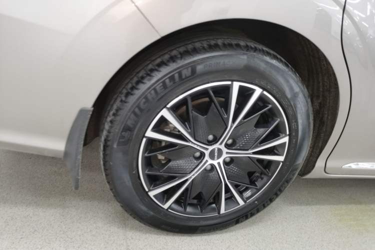 Used Roewe iMAX8 2023 400TGI Comfort Edition