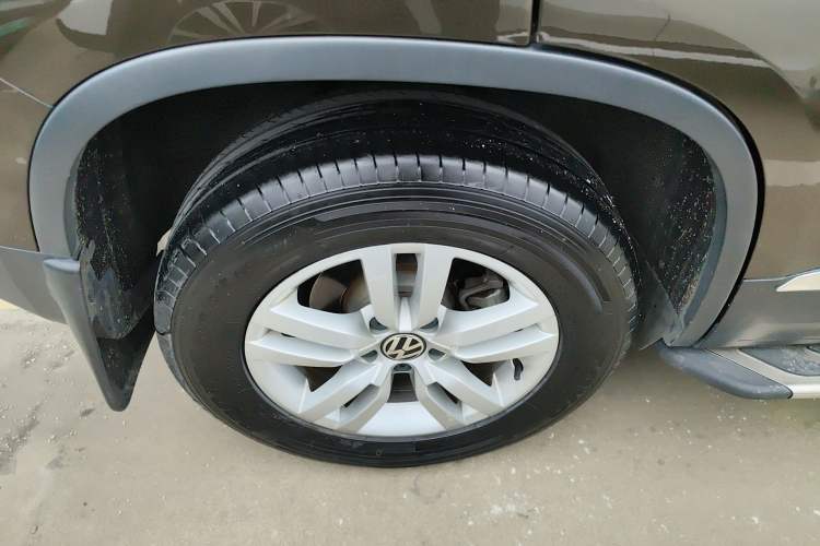 Used Volkswagen Tiguan L 2016 300TSI Automatic Two-Wheel Drive Trend Edition