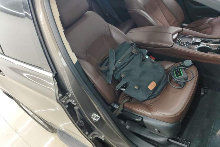 Used Buick Envision 2017 28T Four-Wheel Drive Elite Model