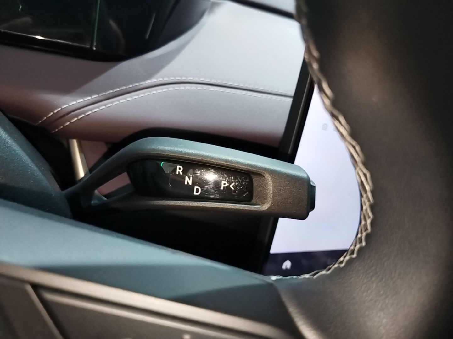 Xiaomi Auto SU7 2024 Rear-Drive Ultra-Long Range Advanced Pro-Level Intelligent Driving Version — снимка 18