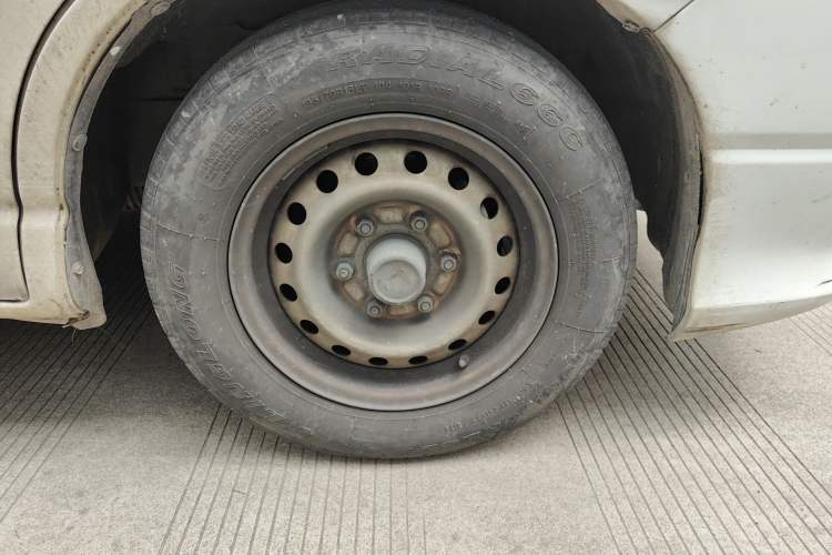 Used Jinbei Express 2020 2.0L Upgraded Version China VI Standard 6-Seater 1TZS