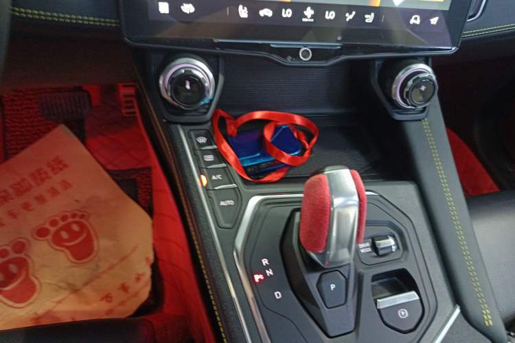 Used Lynk & Co 05 2022 2.0T Two-Wheel Drive Shine Halo
