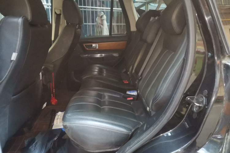 Used Land Rover Range Sport 2011 3.0 TDV6 Diesel Version Left Rear Seat