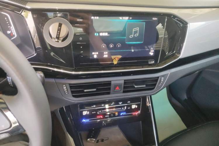 Used Volkswagen Tayron 2020 330TSI Two-Wheel Drive Luxury Smart Connectivity Version