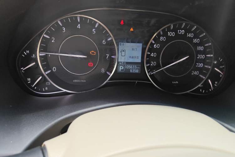 Used Nissan Patrol 2016 5.6L Standard Edition Odometer Close Up