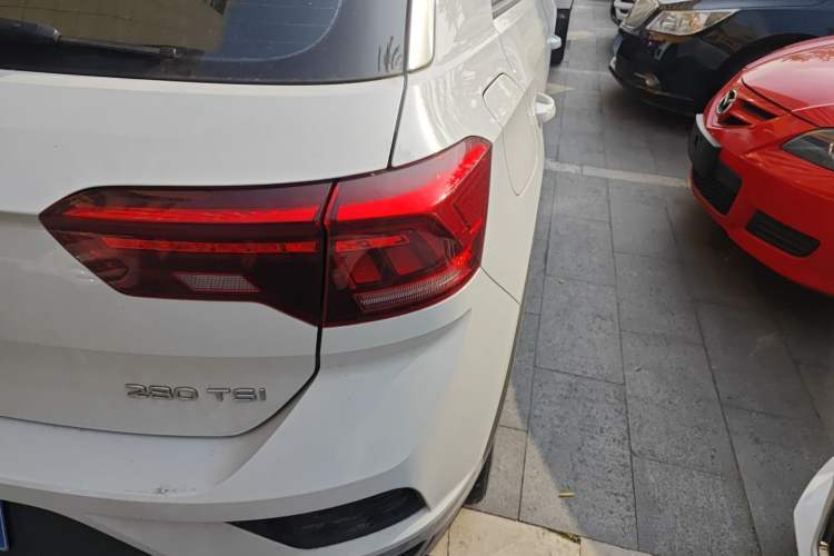 Used Volkswagen T-ROC 2022 280TSI DSG Two-Wheel Drive Comfort PLUS