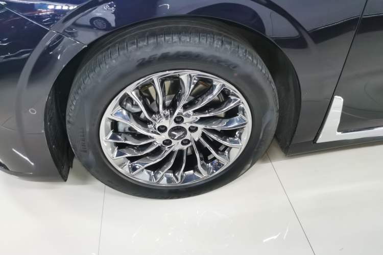 Used VOYAH Dream 2024 PHEV Ultra-Long Range Flagship Edition
