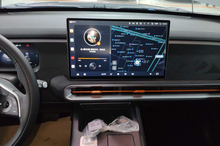 Used BAIC Off-Road BJ30 2026 Model Traveler 1.5T DCT Two-Wheel Drive Seven-Seat Version
