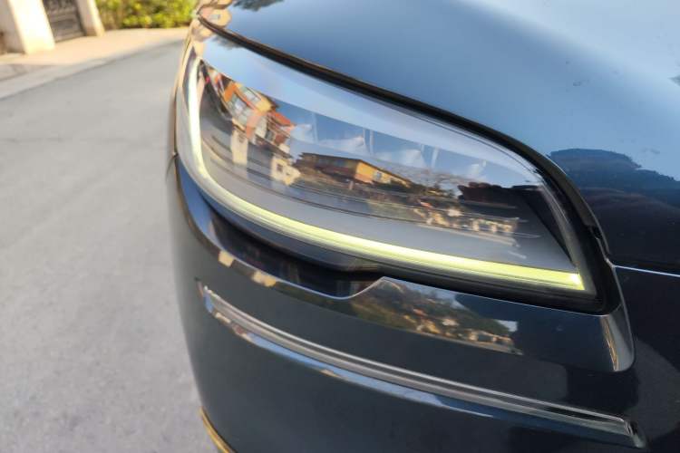 Used Lincoln Aviator 2022 3.0T V6 Four-Wheel Drive Centennial Limited Edition Right Front Headlight