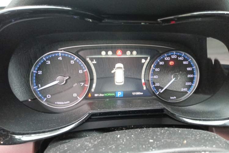 Used GAC Trumpchi GS8 2017 320T Two-Wheel Drive Luxury Smart Connectivity Version (7 Seats)
