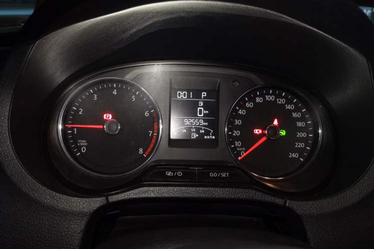 Used Volkswagen Polo 2018 1.5L Cross Polo Automatic
