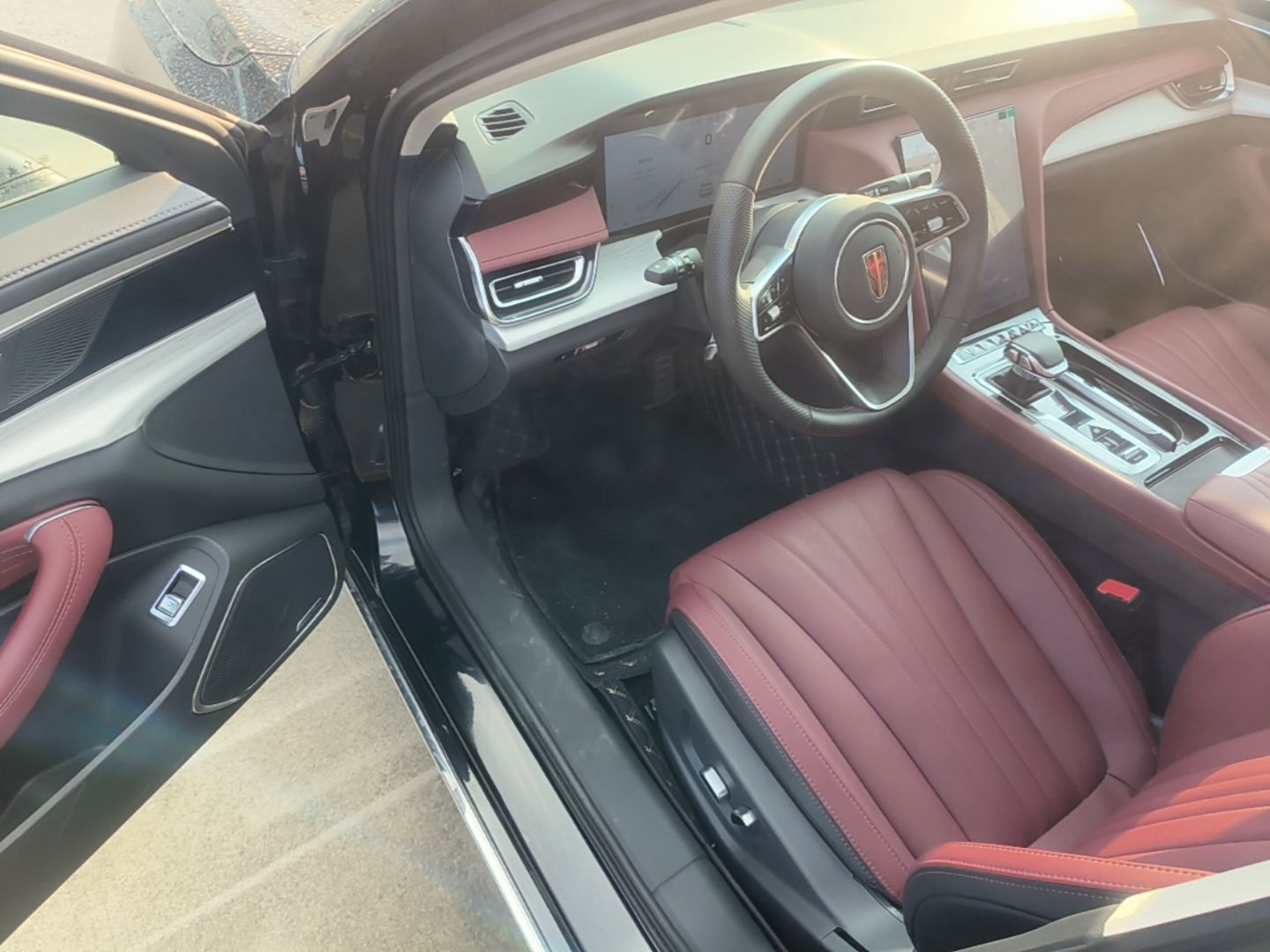 Hongqi H5 PHEV 2025 130 Super Hybrid Version — снимка 18