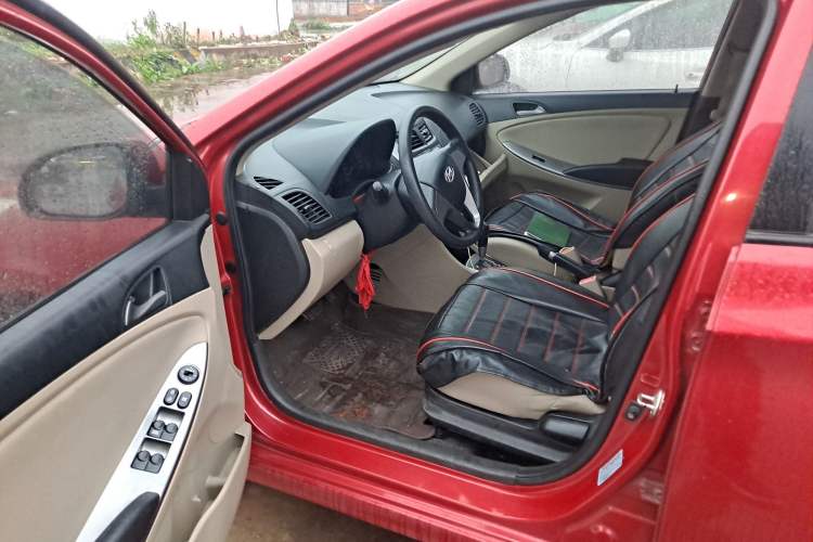 Used Hyundai Verna (older generation) 2014 1.4L Automatic Smart GLS
