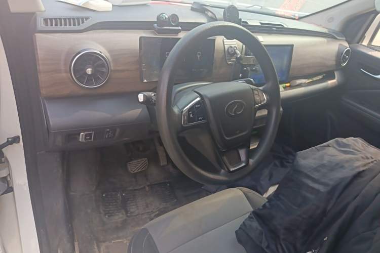 Used Ruichi EC75 2023 Pioneer Model I 41.85 kWh Interior 2