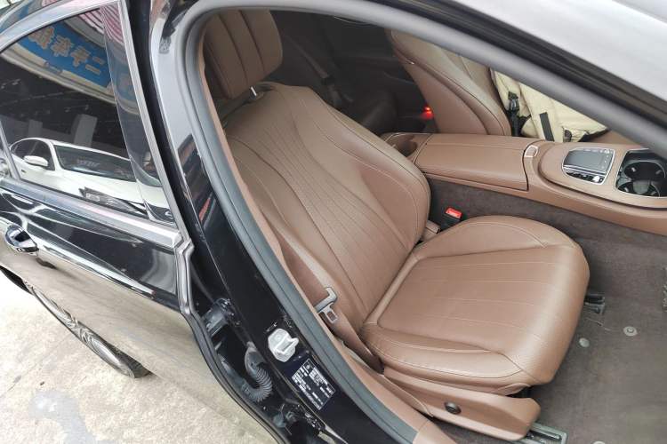 Used Mercedes-Benz E-Class 2020 E 300 L Stylish Model