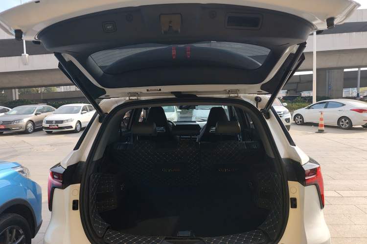 Used Changan CS75 PLUS 2022 2nd Generation 1.5T Automatic Luxury Edition
