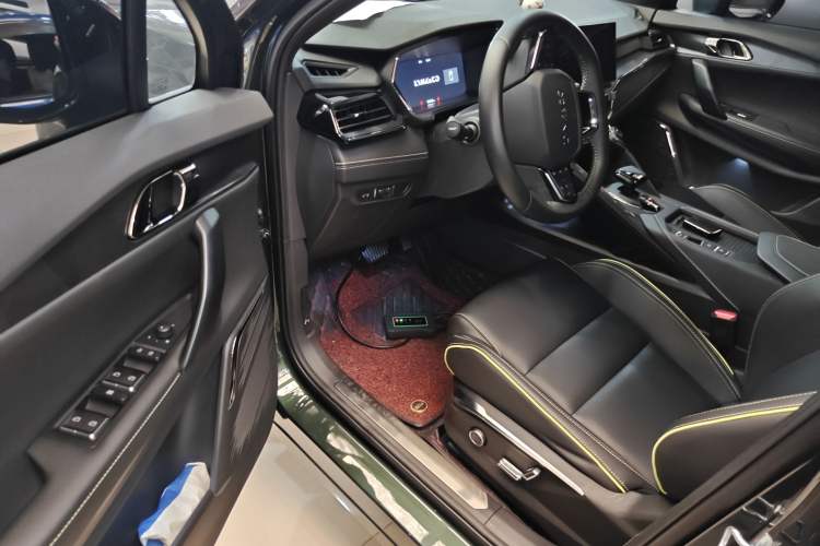 Used Lynk & Co 06 2023 Remix 1.5T Hero
