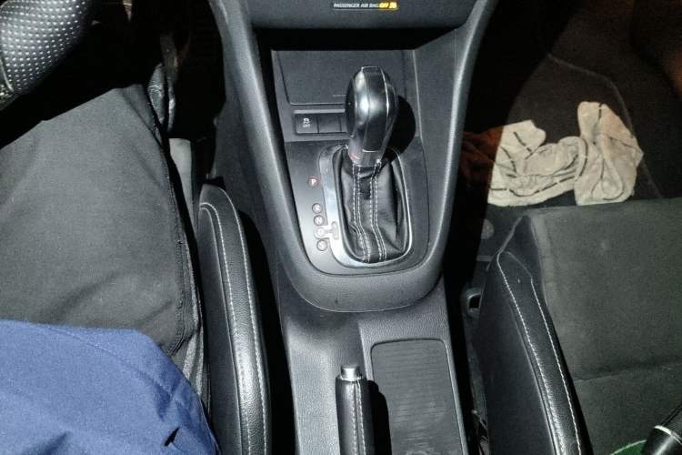 Used Volkswagen Golf 2011 2.0 TSI R Gear Lever