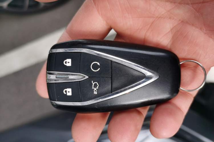 Used CHANGAN UNI-V 2024 1.5T Prestige Edition