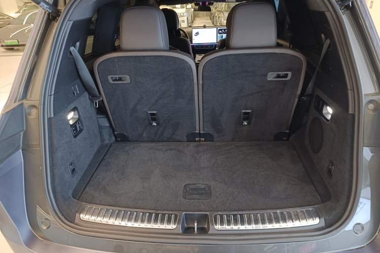 Used Li Auto L9 2022 Max model