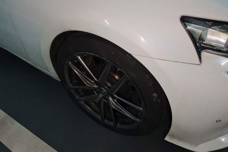 Used Lexus IS 2013 250 F SPORT Right Front Wheel Hub