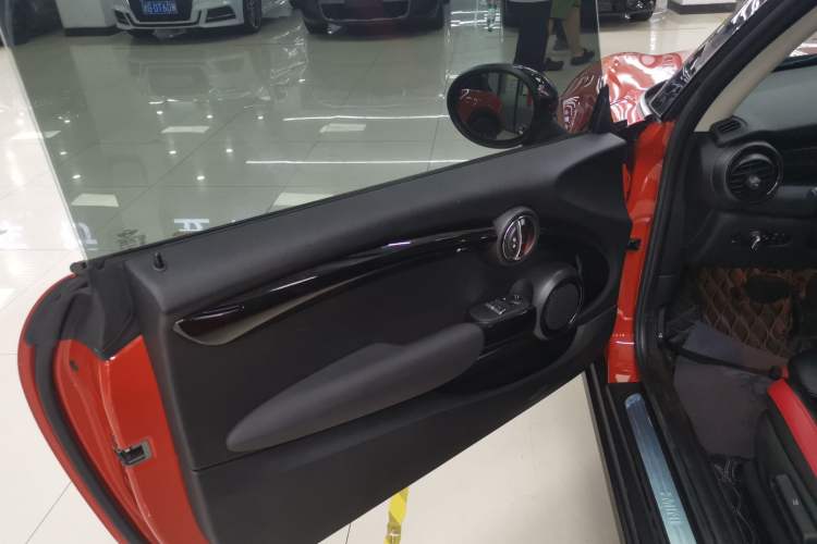 Used MINI MINI 2018 1.5T COOPER Classic Edition