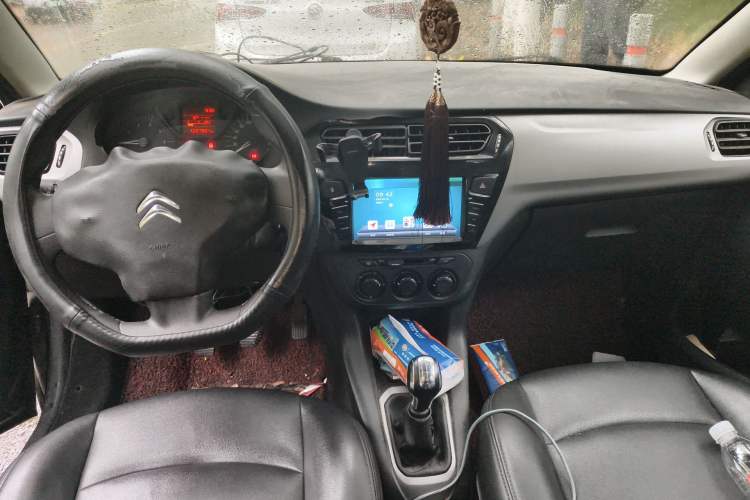 Used Citroen Elysee 2014 1.6L Manual Fashion Edition Center Console