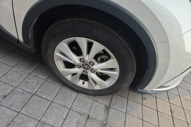 Used Toyota IZOA 2021 Dual-Motor 2.0L Yi Xing Edition
