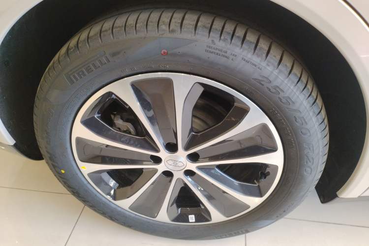 Used Hima Luxeed R7 2026 Model Range-Extending Max+